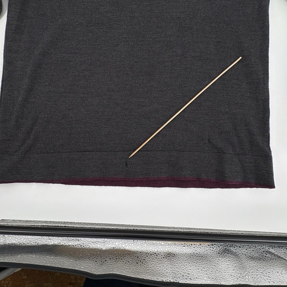 Ted Baker V Neck Wool Sweater Italy Men's Lg (Baker Sz 4) *FLAW* - Picture 6 of 7